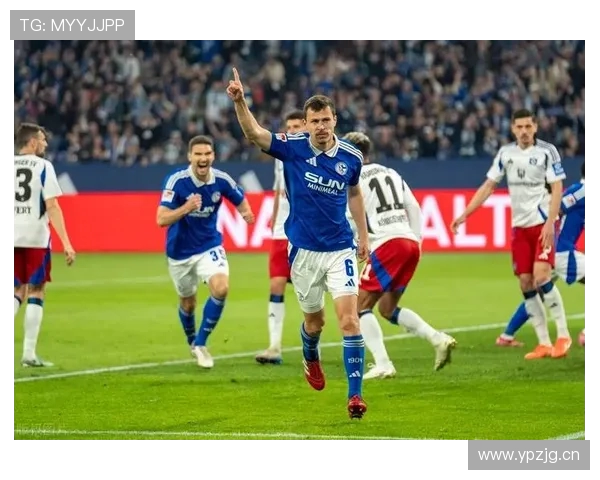 沙尔克前主帅愤怒指责俱乐部高层 明年仅能争取保级